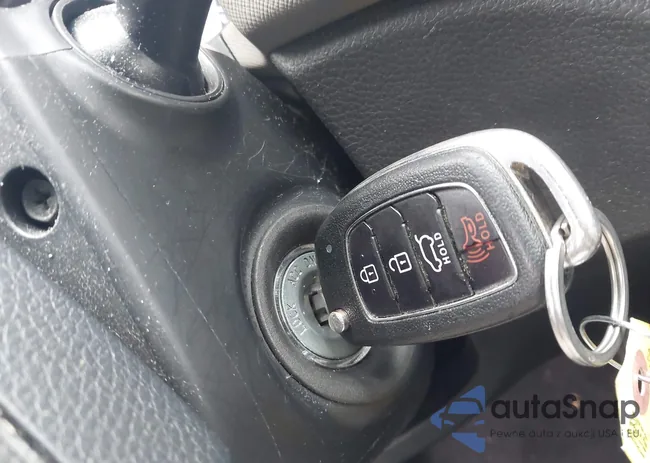 5NMZT3LB7HH033876: 44178011