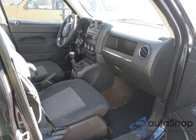 1C4NJPBA6ED720338: 44178029