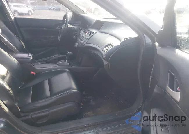 1HGCP26829A009048: 44178035