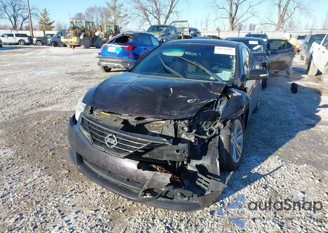 1N4AL2EP6DC131683: 44178066