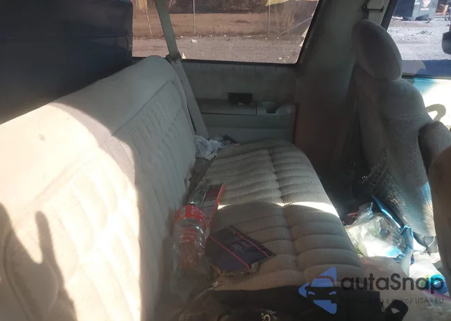 1GNEK18K9PJ301129: 44178077