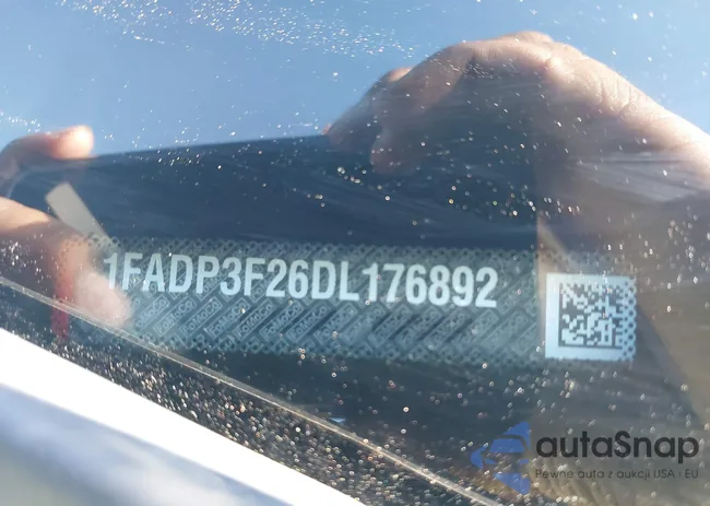 1FADP3F26DL176892: 44178216