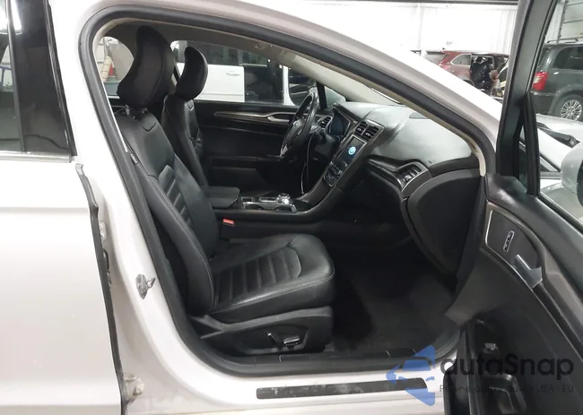 3FA6P0T97HR101473: 44178292