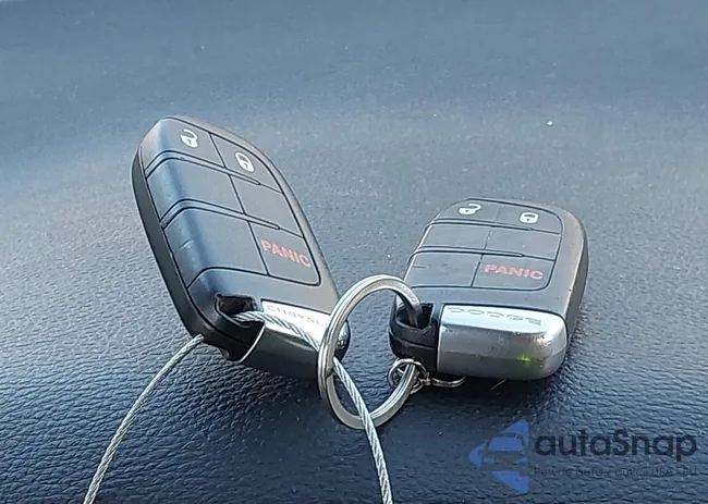 3C4PDCBG4DT547053: 44178315