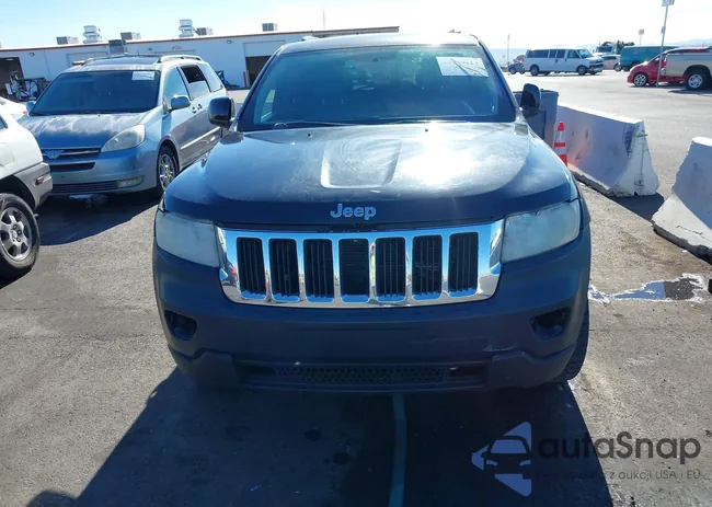 1C4RJEAG9DC573870: 44179423