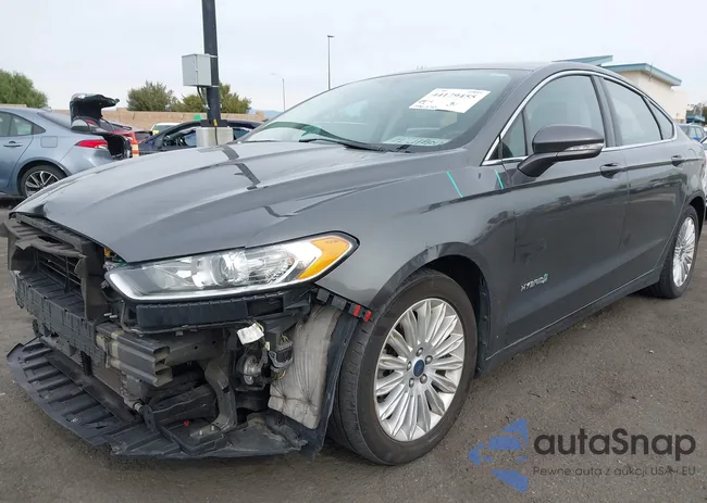 3FA6P0LU6FR170589: 44179455