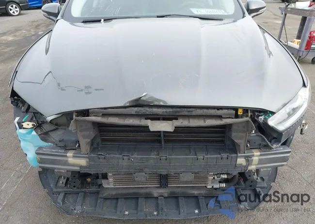 3FA6P0LU6FR170589: 44179455