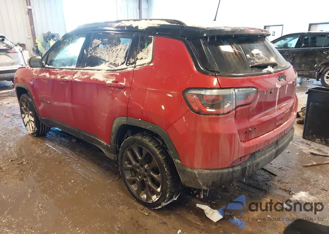 3C4NJDCB0KT673366: 44179472