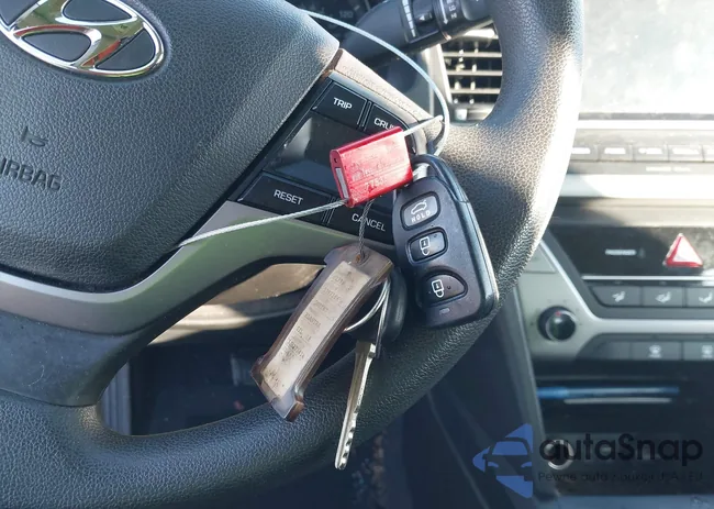 5NPD74LF3JH373414: 44179489