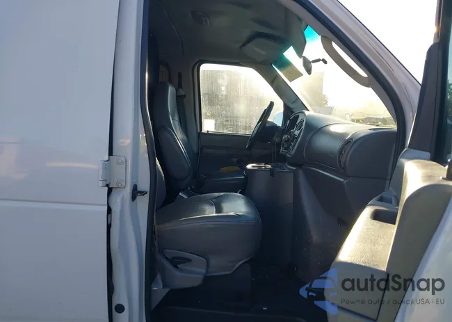 1FTNE24LX3HA08930: 44179490