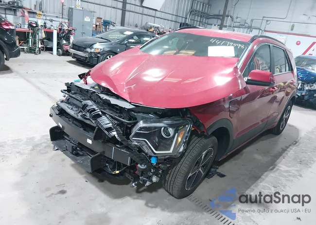 KNDCS3LFXS5252627: 44179498