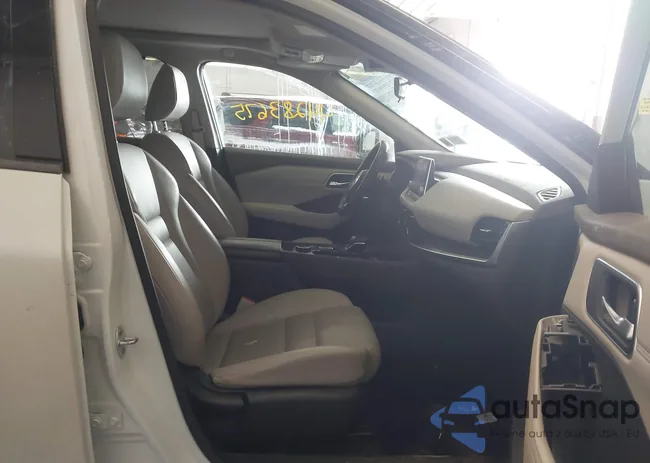 JN8AT3CB3MW221528: 44179503