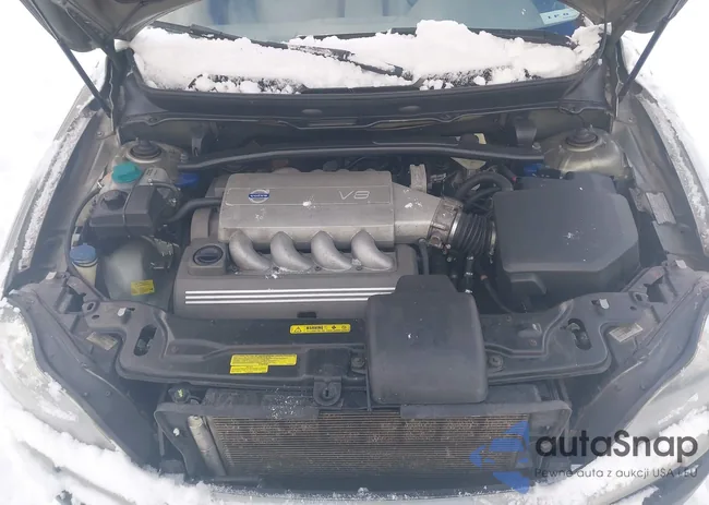 YV4CZ852661236308: 44179511