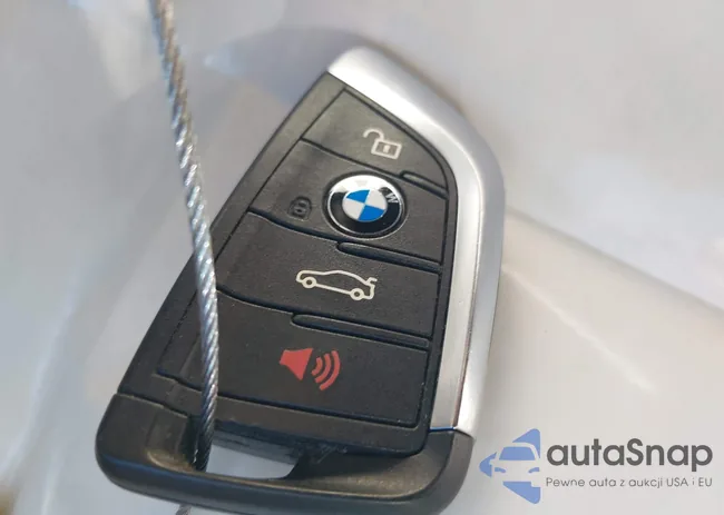 WBXHT3C30J3H33320: 44179516