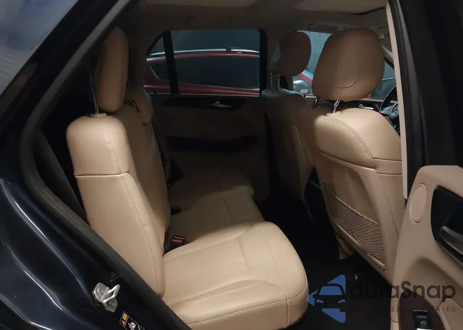 4JGDA5HB3GA808683: 44179531