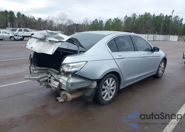 1HGCP26709A069286: 44179534