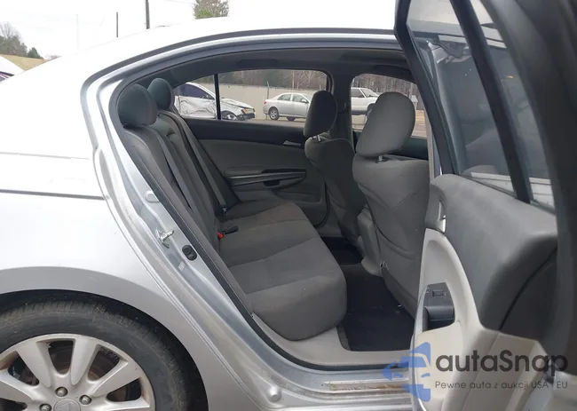 1HGCP26709A069286: 44179534