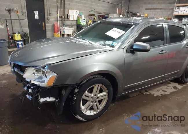 1C3CDZCBXDN590353: 44179555