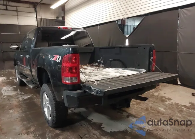 1GT125EG8CF141451: 44179567