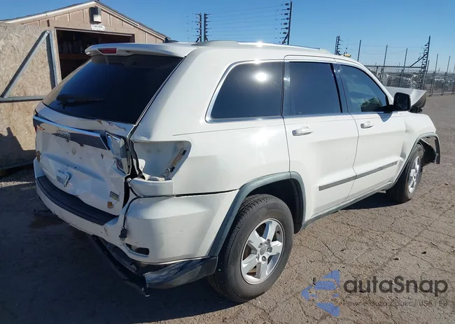 1J4RS4GG8BC636799: 44179596