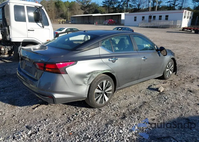 1N4BL4DV5NN404814: 44179615