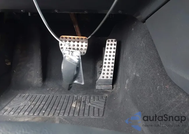 WDDHF8JB4EB064141: 44179624