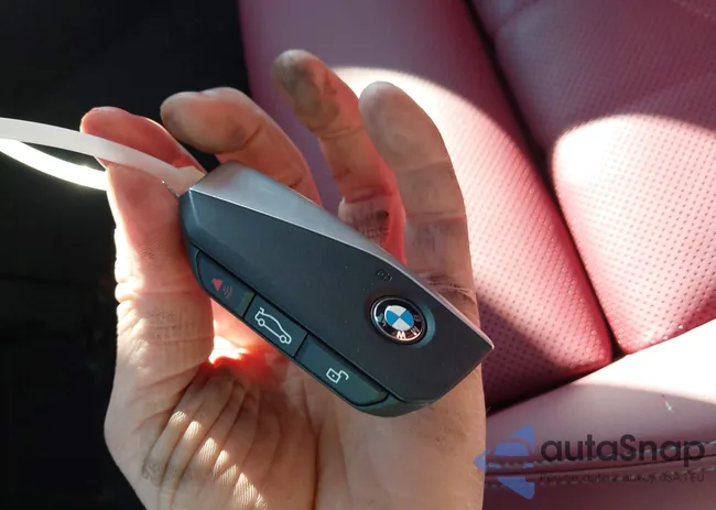 WBY13HG04SCT72649: 44179632