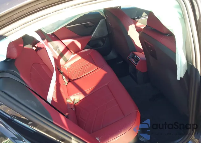 WBY13HG04SCT72649: 44179632