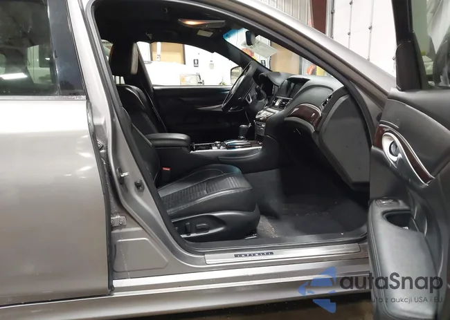 JN1BY1AP8DM510830: 44179636