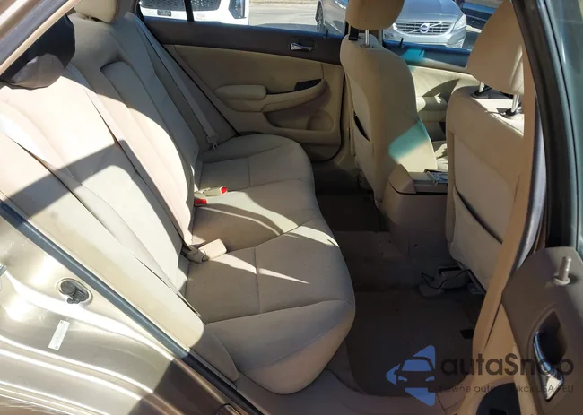 1HGCM56495A144920: 44179648