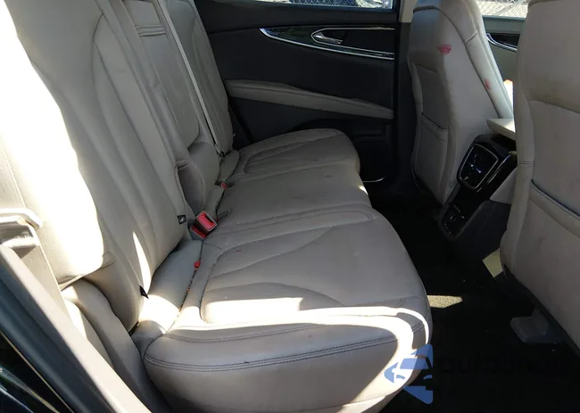 2LMPJ6J90NBL01739: 44179728