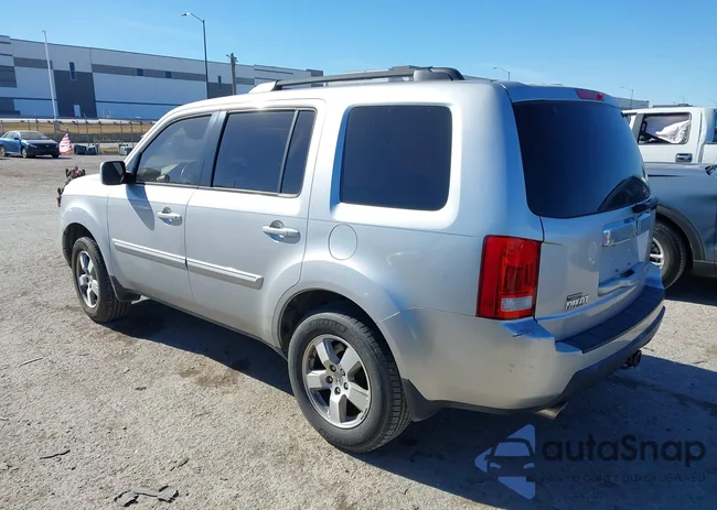 5FNYF3H69AB018821: 44179783