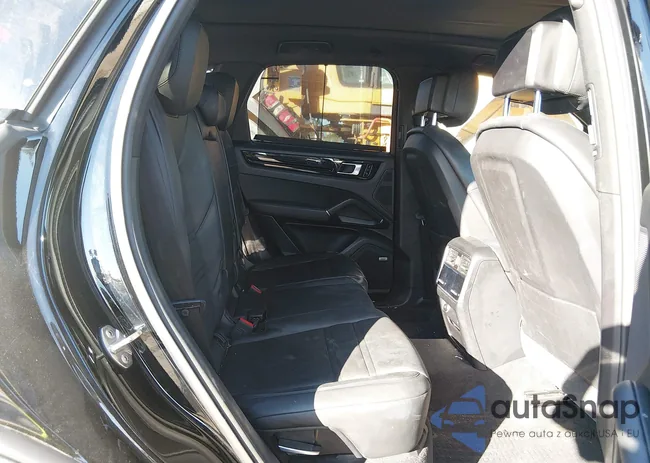 WP1AA2AY1KDA12573: 44179795