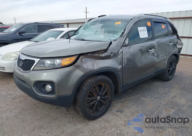 5XYKT3A6XDG423009: 44179810