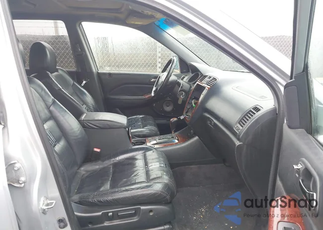 2HNYD18924H517649: 44179853