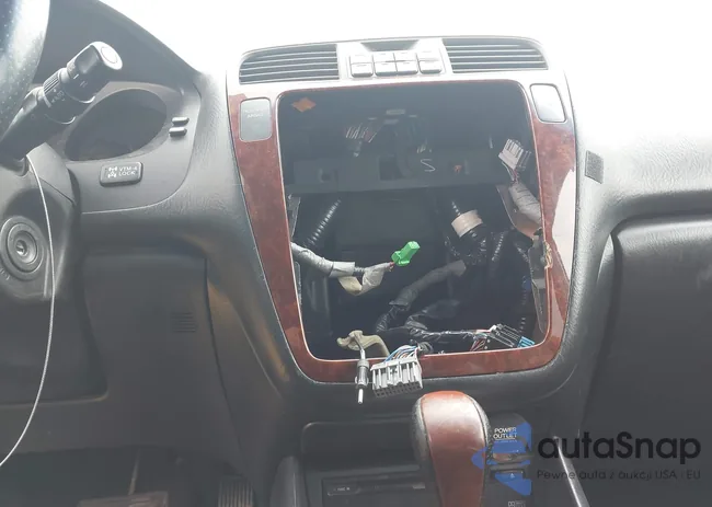 2HNYD18924H517649: 44179853