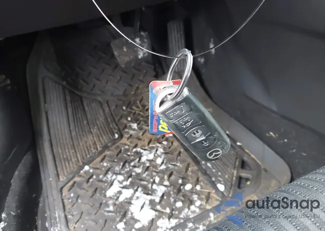 JM1BM1V75E1114702: 44179887