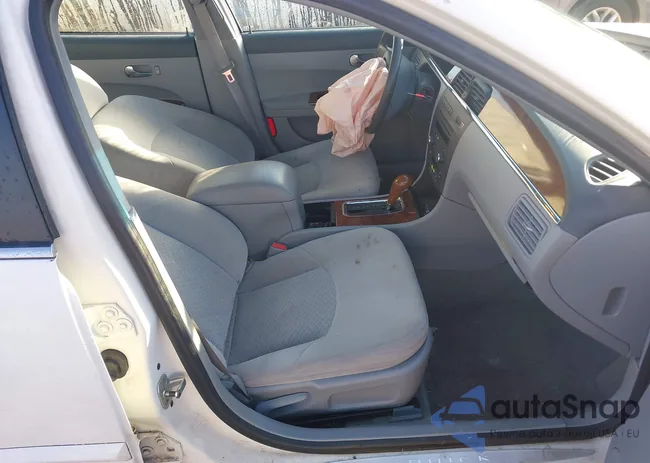 2G4WC532851324977: 44179946