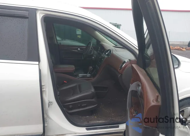 5GAKVCKD3EJ106330: 44179042