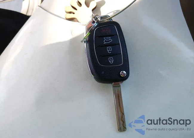 KM8J2CA44LU140482: 44179239