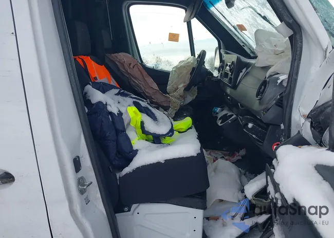 W1Y4NCHY1RT189165: 44179257