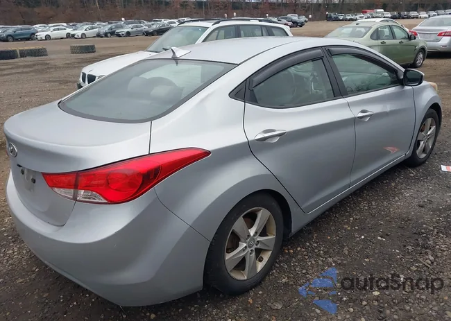 5NPDH4AEXBH001903: 44179320