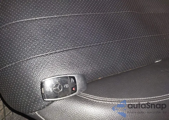 WDDZF4KB9KA566723: 44179396