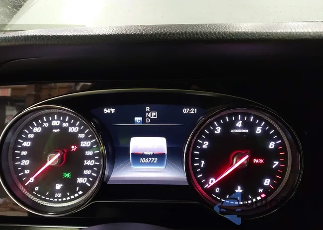 WDDZF4KB9KA566723: 44179396