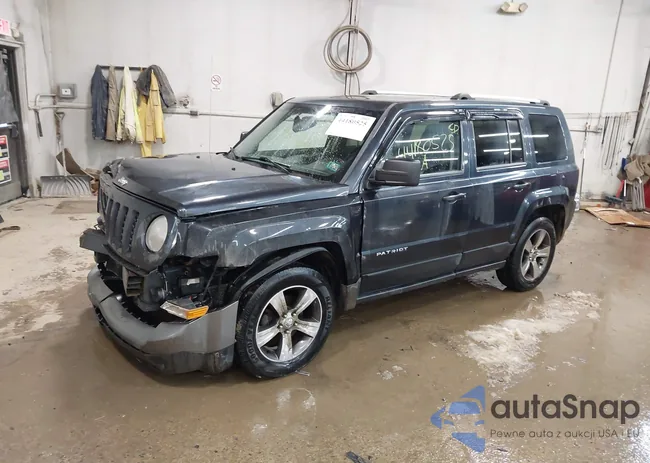 1C4NJRFB3GD511558: 44180525