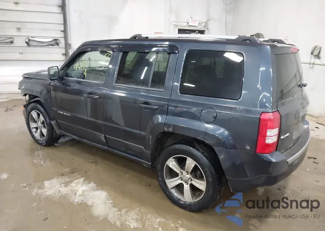 1C4NJRFB3GD511558: 44180525