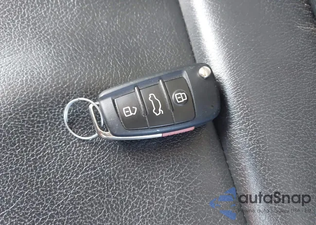 WAUKJAFM8CA097465: 44180553