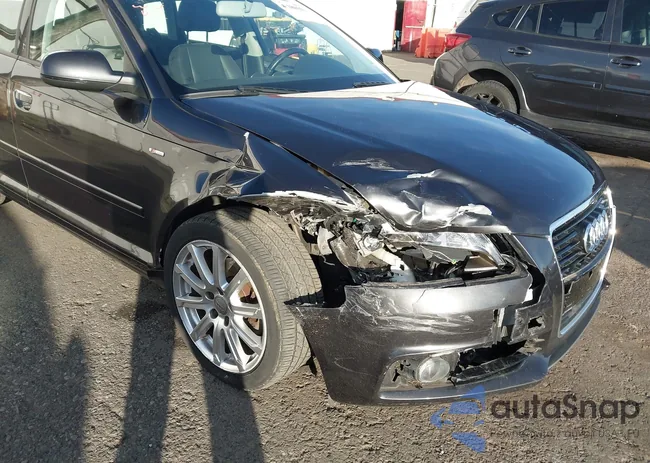 WAUKJAFM8CA097465: 44180553