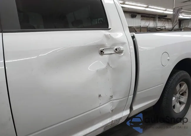 1C6RR6TT6LS102831: 44180560