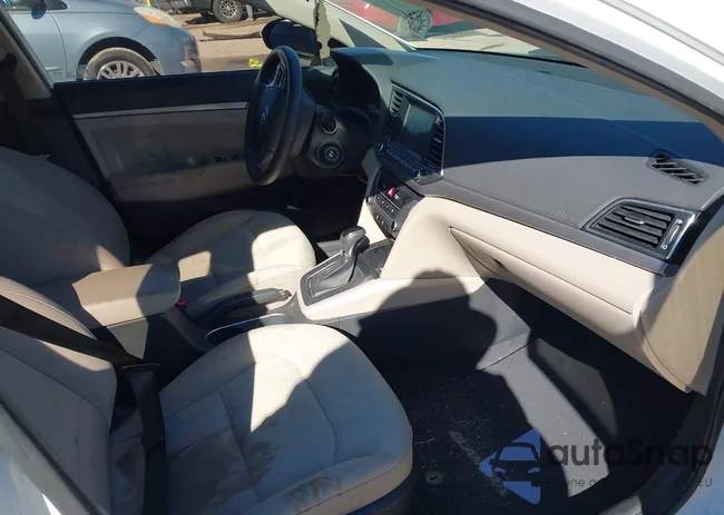 5NPD84LF7HH116313: 44180562